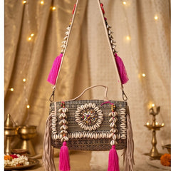 Zari Noor Shoulder Bag